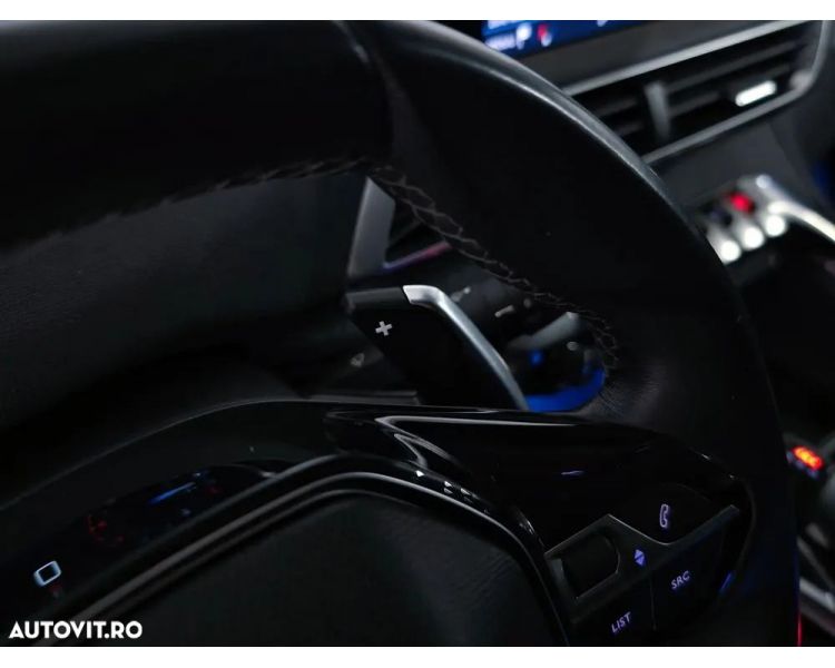 Peugeot 3008 1.2 PureTech S&S EAT8 Allure