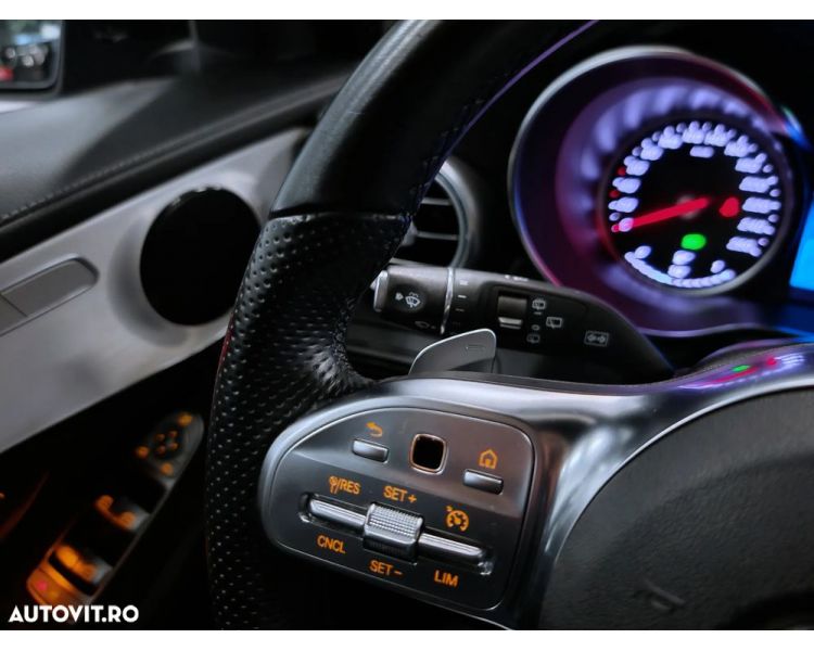 Mercedes-Benz GLC 200 AMG Pachet Business Solution - Benzina - Automatic